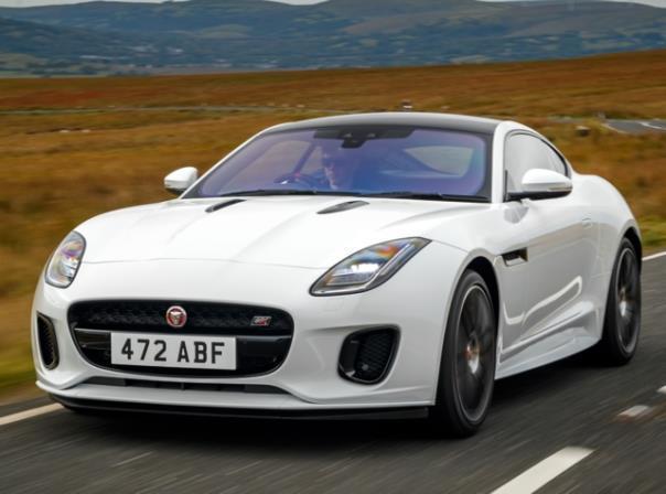 Der Jaguar F-TYPE Chequered Flag ist ab Mitte November zu bestellen und ist ab Anfang 2019 bei den Jaguar Vertragspartnern lieferbar.